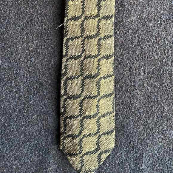 Giorgio Armani Neck Tie - Picture 1 of 5